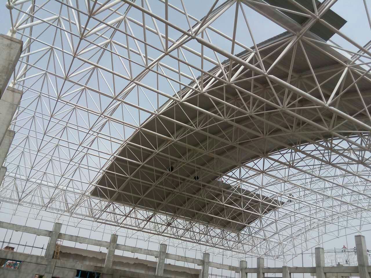 新沂青岛一汽网架